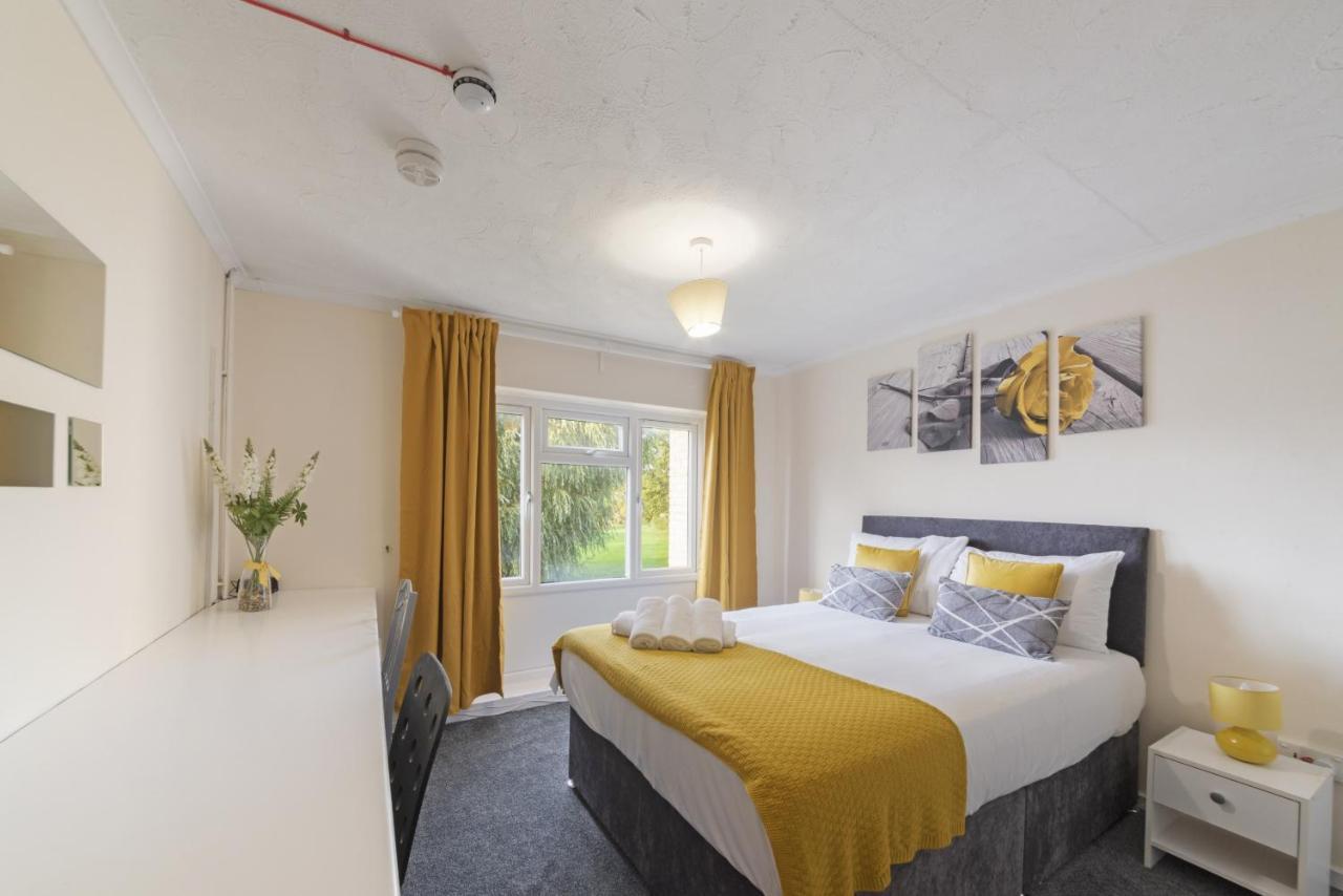 K Suites - Deerswood Avenue Hatfield  Esterno foto